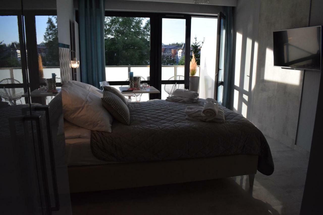קרפאז' Apartament Silence Triventi Cristal מראה חיצוני תמונה